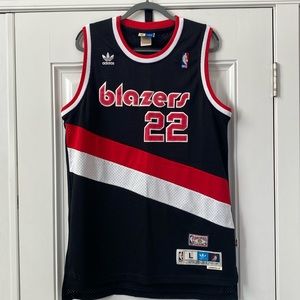 NBA Adidas Clyde Drexler Jersey. Size L